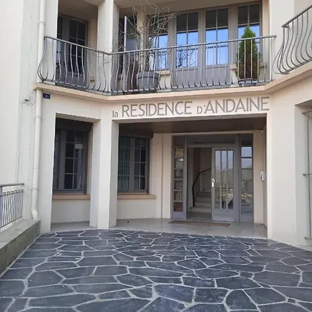 Plein Centre Face Au Lac, Cave Velo Bagnoles de l'Orne Normandie