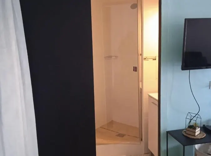 Apartment Plein Centre Face Au Lac, Cave Velo Bagnoles de l'Orne Normandie